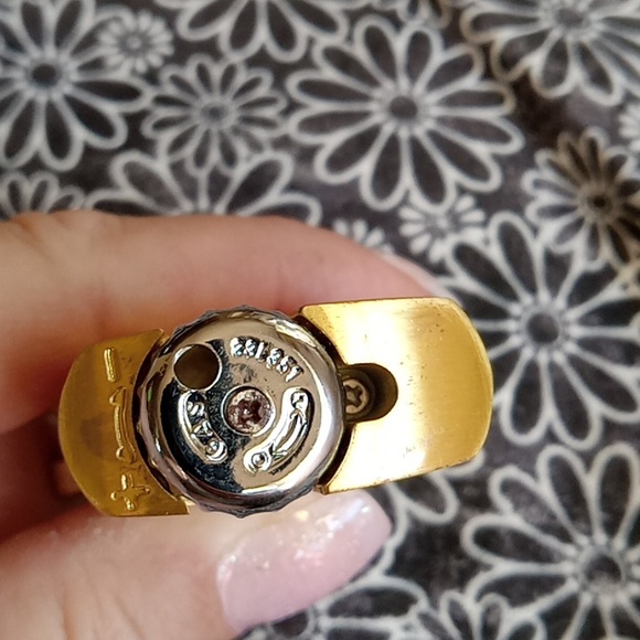 Zippo - Picture 4 of 8